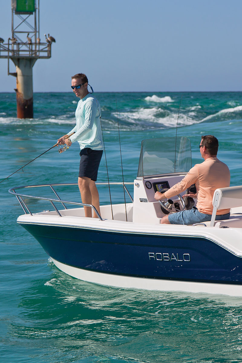 2020 Robalo 160 Center Console Overview