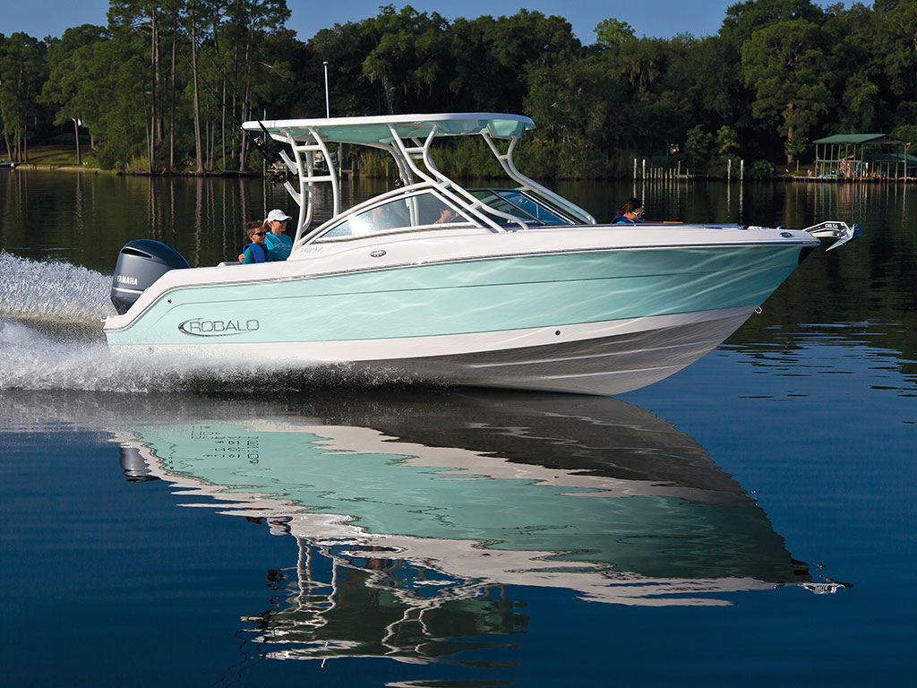 2020 Robalo 247 Dual Console - Overview