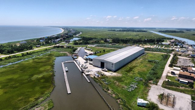 Cedar Creek Marina is a Robalo boat dealership located in Milford, DE