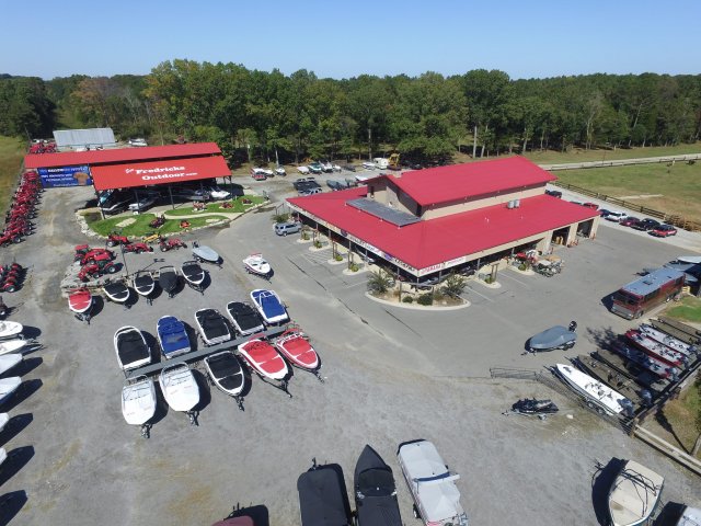 Fredricks Marine LLC. is a Robalo boat dealership located in Decatur, AL