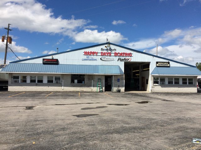 Boat Service And Repair In Port Clinton Oh With Happy Days Boating Co Inc A Robalo Boat Dealership