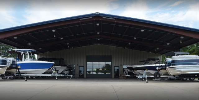 Anderson Marine, Inc. is a Robalo boat dealership located in Old Hickory, TN