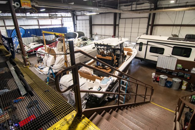 Holly Acres RV & Marine is a Robalo boat dealership located in Woodbridge, VA