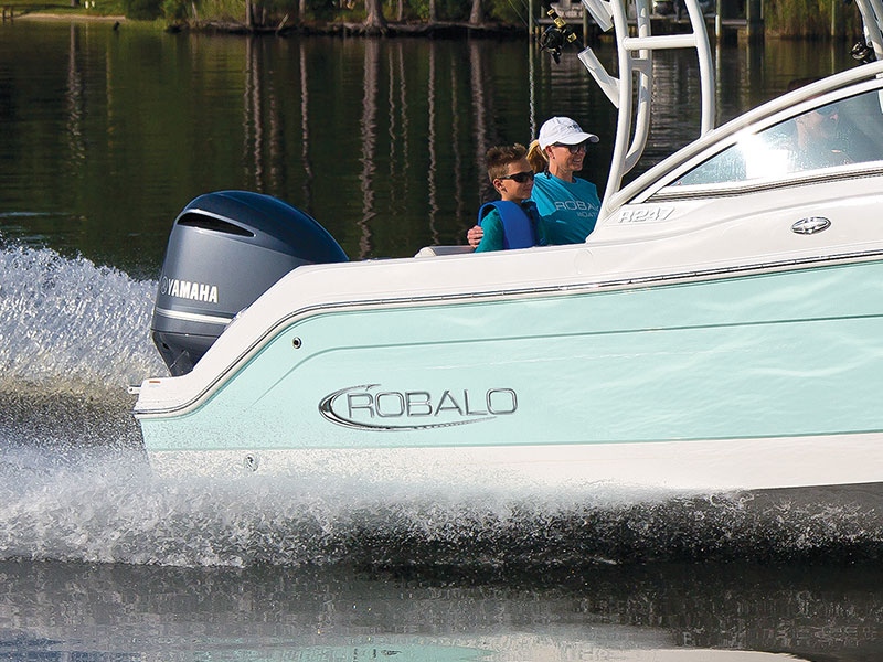 2020 Robalo 247 Dual Console - Overview
