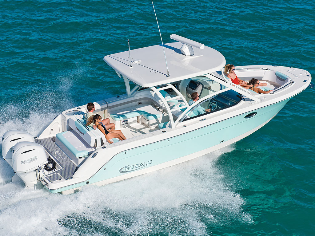 2021 Robalo 317 Dual Console - Overview