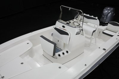 2027 206 Cayman Pro Livewell