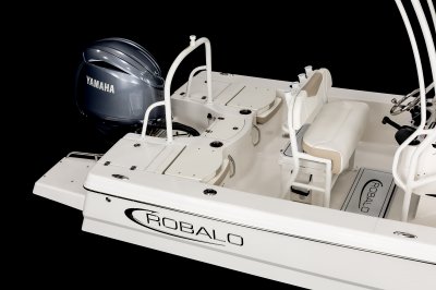 2025 R206 Cayman Transom Casting Deck