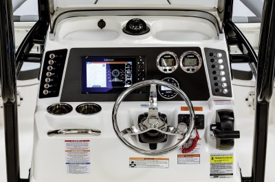 2025 R226 Cayman Helm Dash