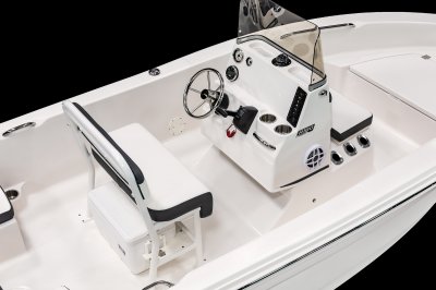 2025 R160 Helm