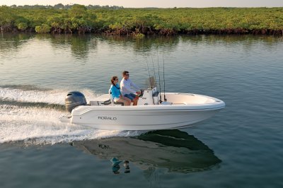 2025 R160 Running in Channel Starboard View