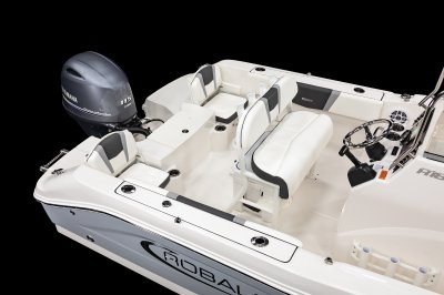 2025 R180 Transom Seating