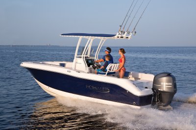 2025 R200 Running in Ocean Port Rear View