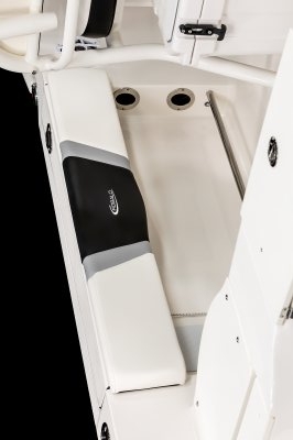 Overhead view of the  Robalo R200 