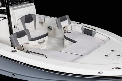 226 Cayman - Bow Seating