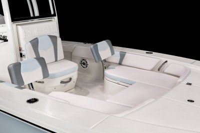 246 Cayman - Bow Seating