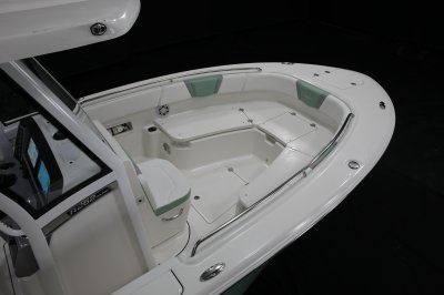 2027 R252 EX Bow Casting Deck