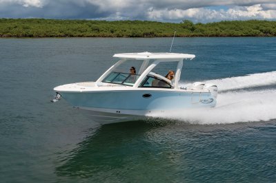 2025 R257 Running in Ocean Front Port View