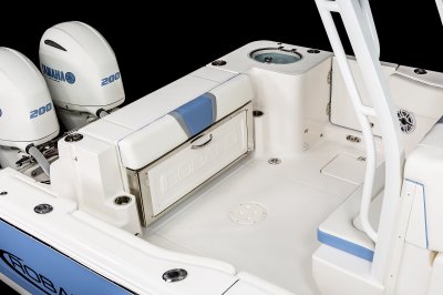 2025 R270 Transom Bench Up