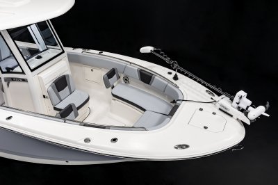 2027 R270 Bow Seating