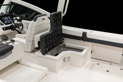 2026 R277 Cockpit Seat Storage
