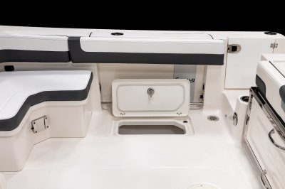 2027 R277 Starboard Floor Fishbox