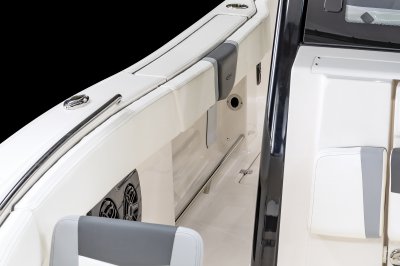2027 R300 Rod Storage
