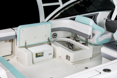 2025 R317 Cockpit Storage and Cooler