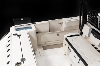 2027 R360 Fishbox & Livewell