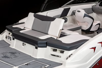 23 Surf - Transom Seat