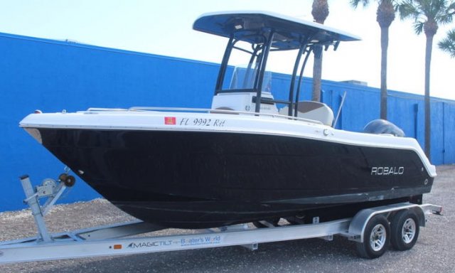 Pre-Owned 2017  powered Robalo Boat for sale