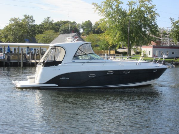 Used 2006  powered Power Boat for sale